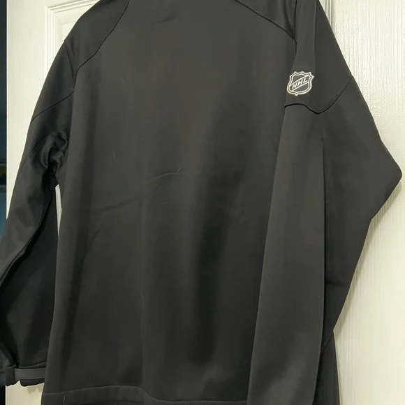 EUC Chicago Blackhawks NHL Starter Jacket - Fanatics Athletic Pro - Medium - Picture 5 of 5